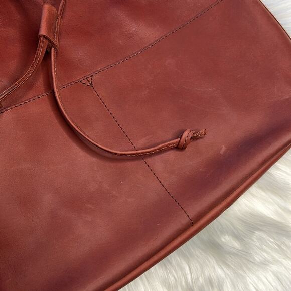 Parker Clay Emma Bucket Bag - Picture 10 of 12